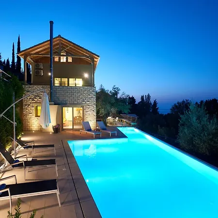 Villa Arenaria L. Villas Complex *