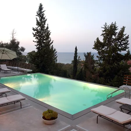 Villa Arenaria L. Villas Complex *