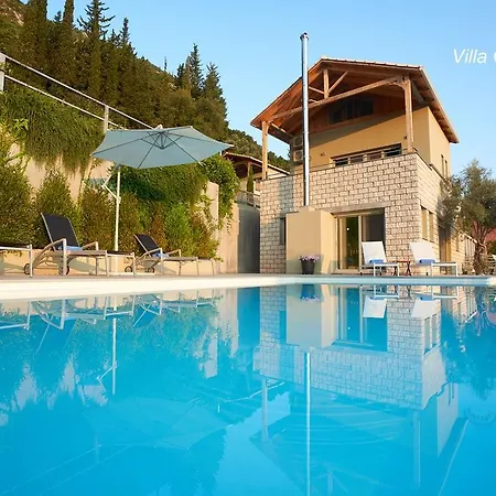 Arenaria L. Villas Complex Villa Agios Ioannis (Lefkada)