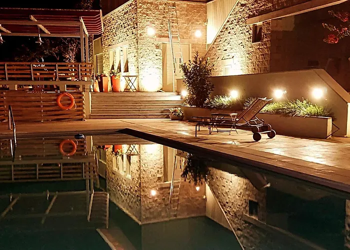 Villa Arenaria L. Complex *