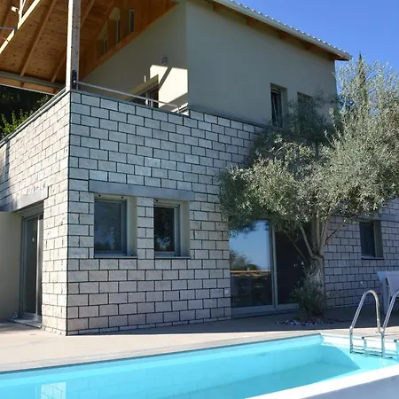 Villa Arenaria L. Complex Agios Ioannis (Lefkada)