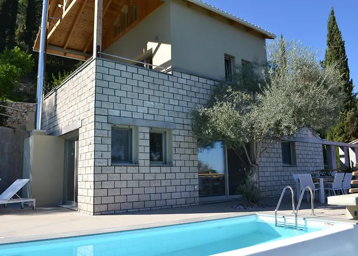 Villa Arenaria L. Complex Agios Ioannis (Lefkada)